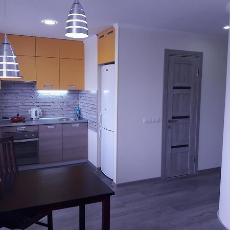 Apartmens Near Metalist Apartman Harkov Kültér fotó