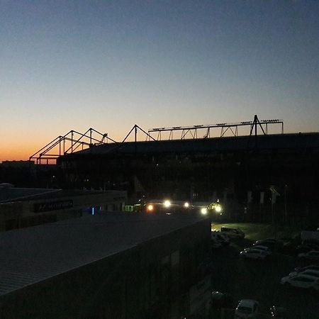Apartmens Near Metalist Apartman Harkov Kültér fotó